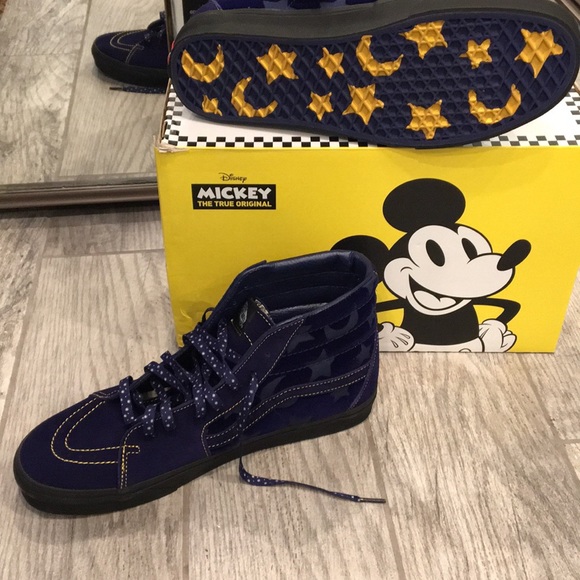 Vans Disney Limited Edition Mickey Sorcerer Shoes - Picture 3 of 5